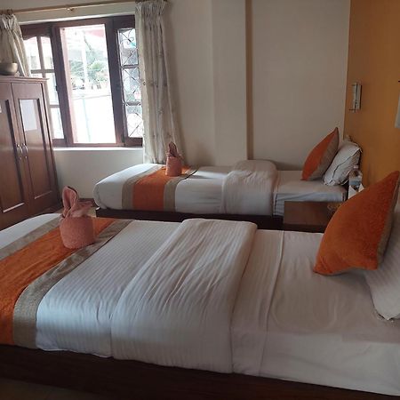 Blue Planet Lodge & Restaurant Pokhara Dış mekan fotoğraf
