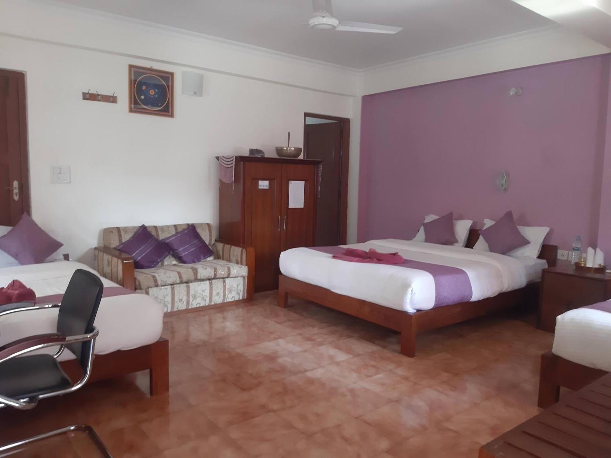 Blue Planet Lodge & Restaurant Pokhara Dış mekan fotoğraf
